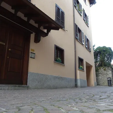 Raineri Lejlighed Domaso